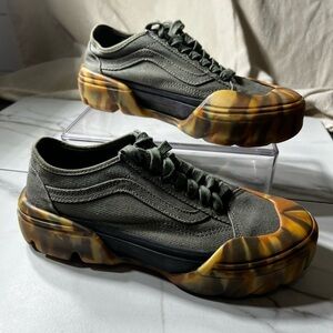 Vans Old Skool Tapered Modular Sneaker in Olive‎ green. Men's 6.5 women's 8